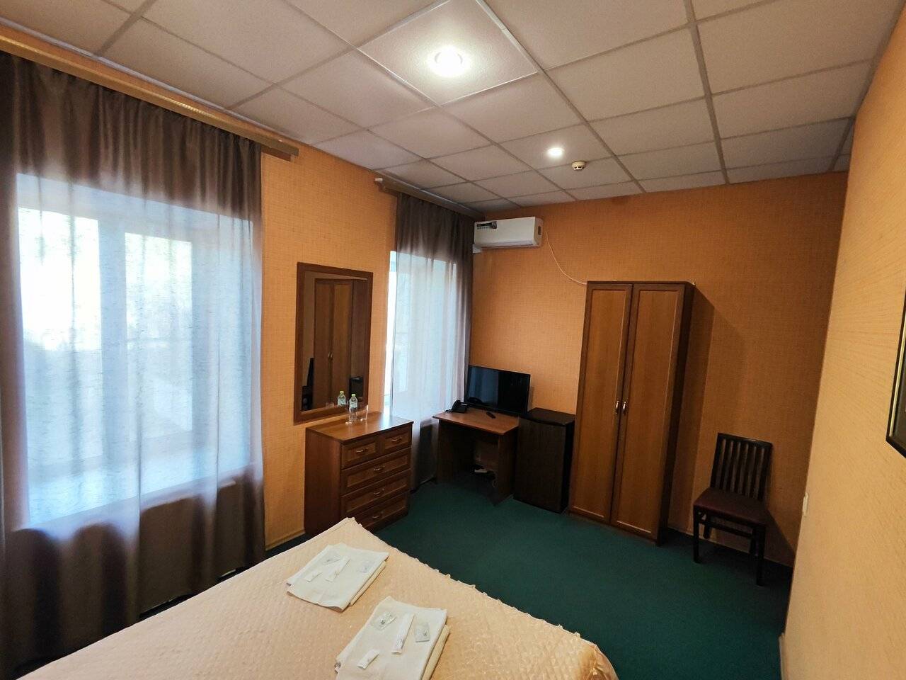 Фотографии номера Двухместный номер Делюкс с 1 кроватью в Гостинице Третьяков Кострома